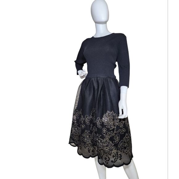 Gracia dress  - Picture 10 of 13